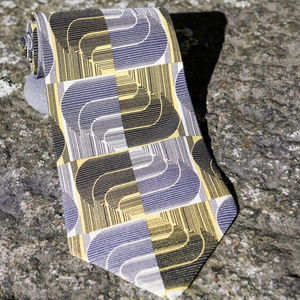 Jhane Barnes. 100% Silk Necktie Tie